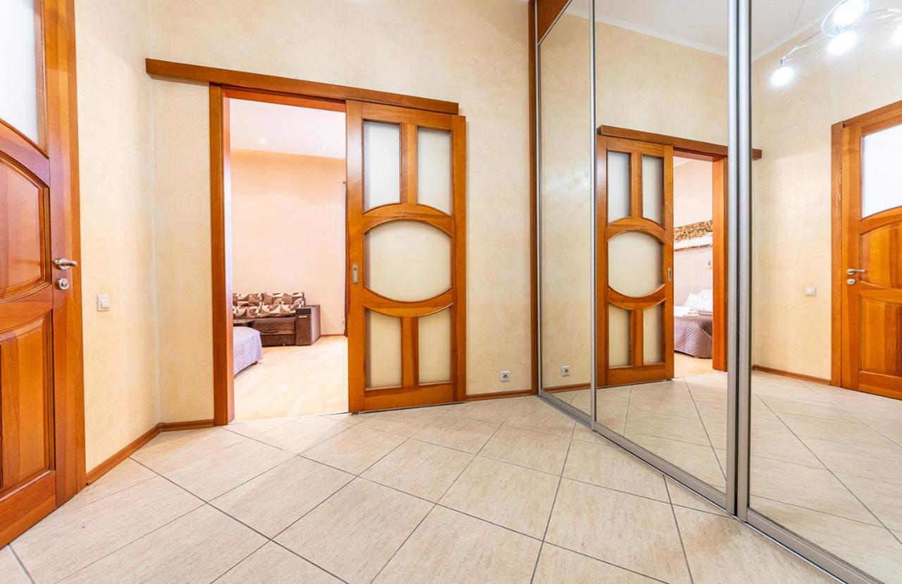 Apartments On Besarabka Київ Екстер'єр фото